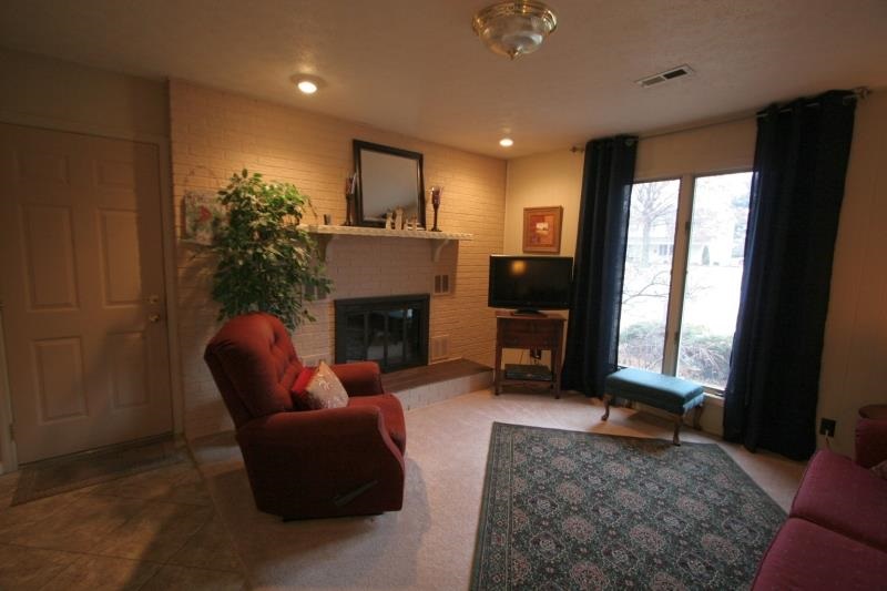 509 W 34th St, Jasper, IN 47546 photo 5