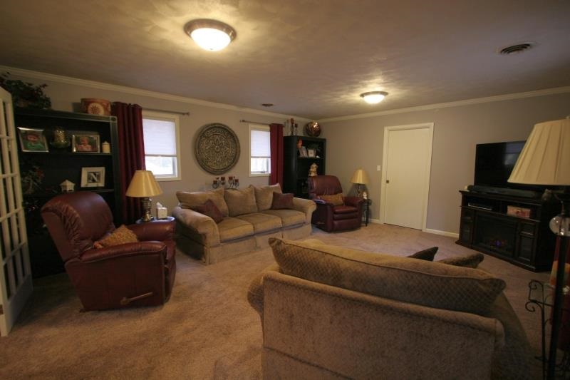 509 W 34th St, Jasper, IN 47546 photo 7