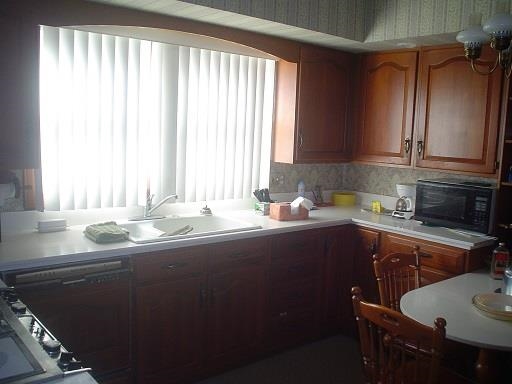 306 E 11th St, Bicknell, IN 47512 photo 2
