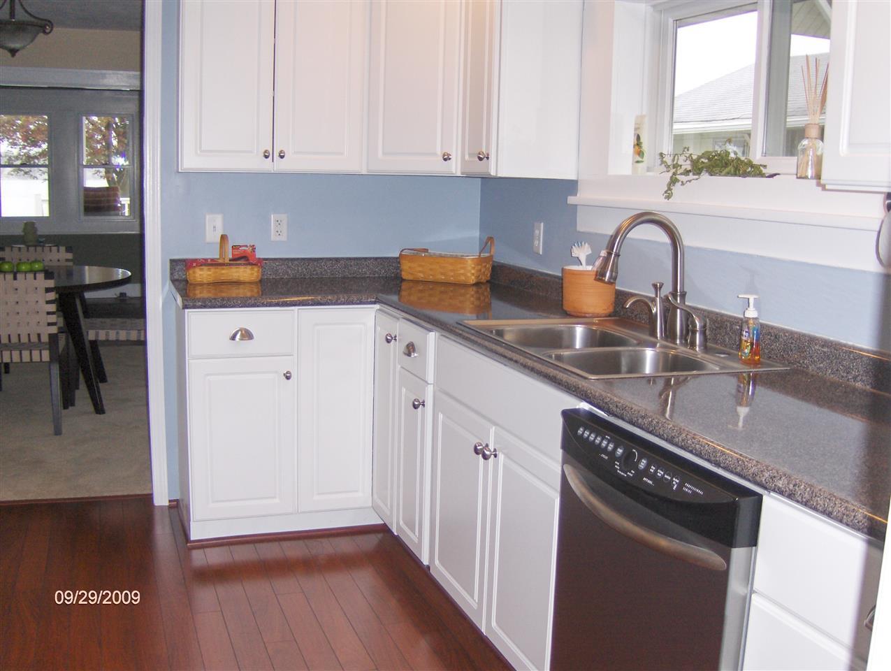26080 N Shore Dr, Elkhart, IN 46514 photo 8