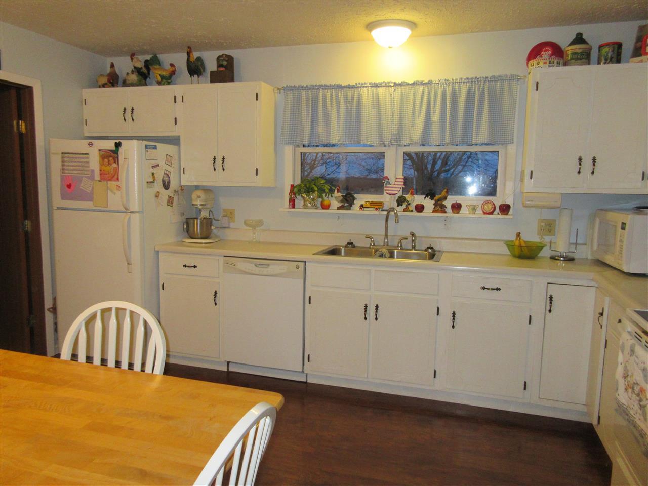 203 Burton Ln, Mitchell, IN 47446 photo 4