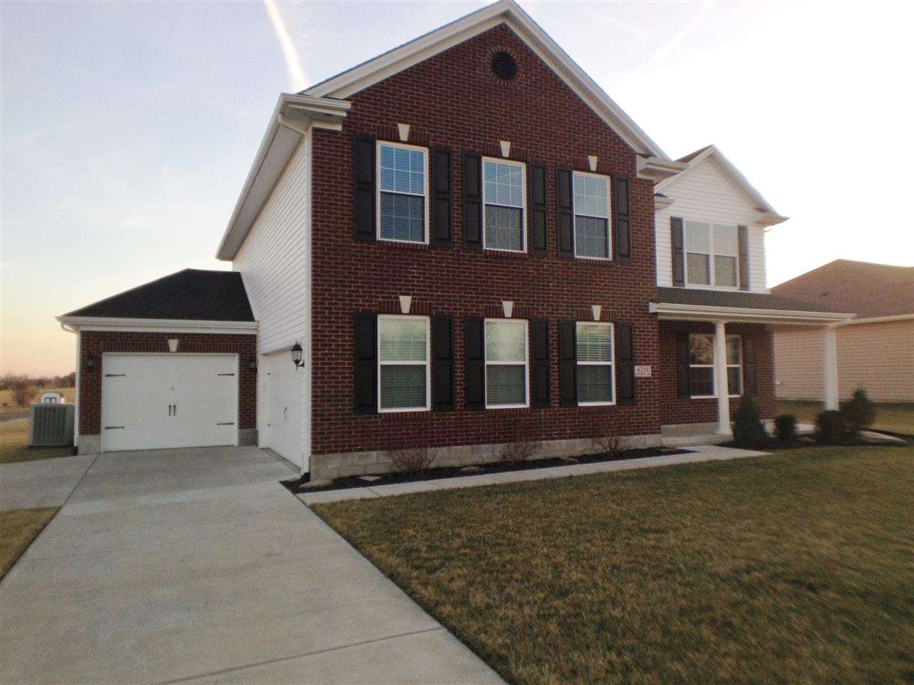 6211 Pavilion Dr, Newburgh, IN 47630 photo 1