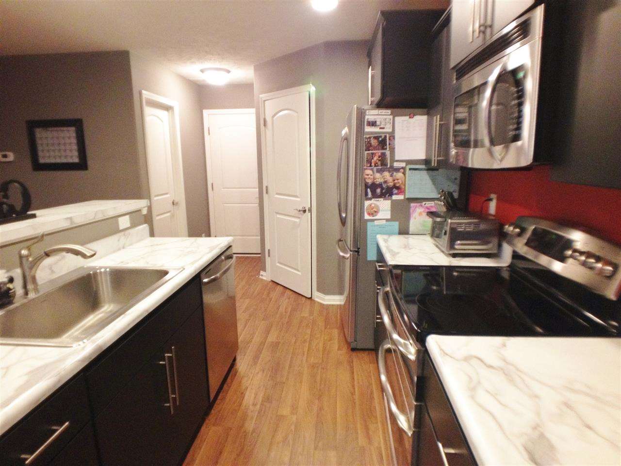 6211 Pavilion Dr, Newburgh, IN 47630 photo 7