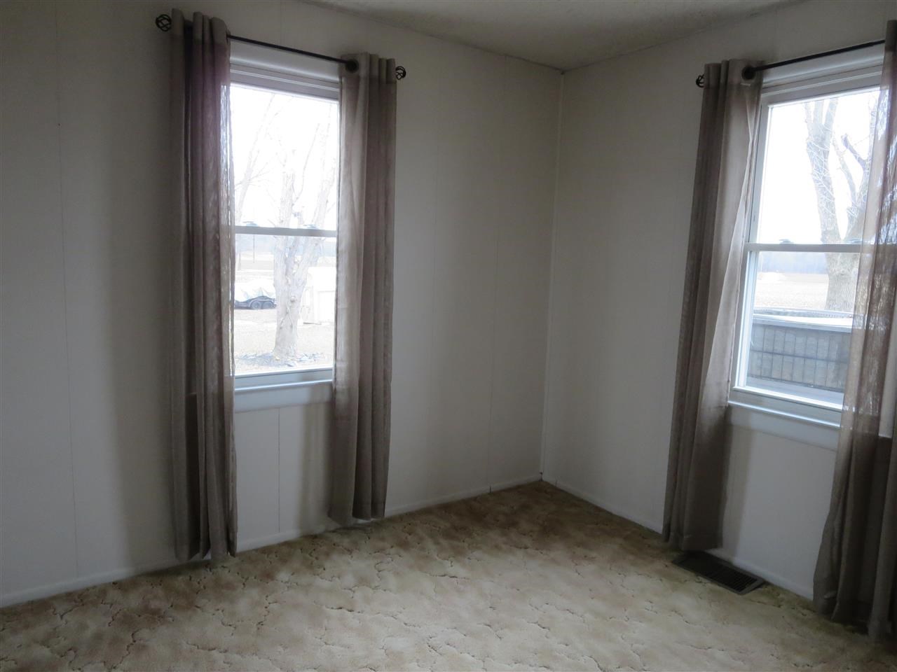 8303 Roth Rd, Evansville, IN 47712 photo 7