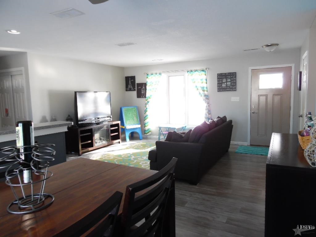 422 Shady Ln, Ossian, IN 46777 photo 3