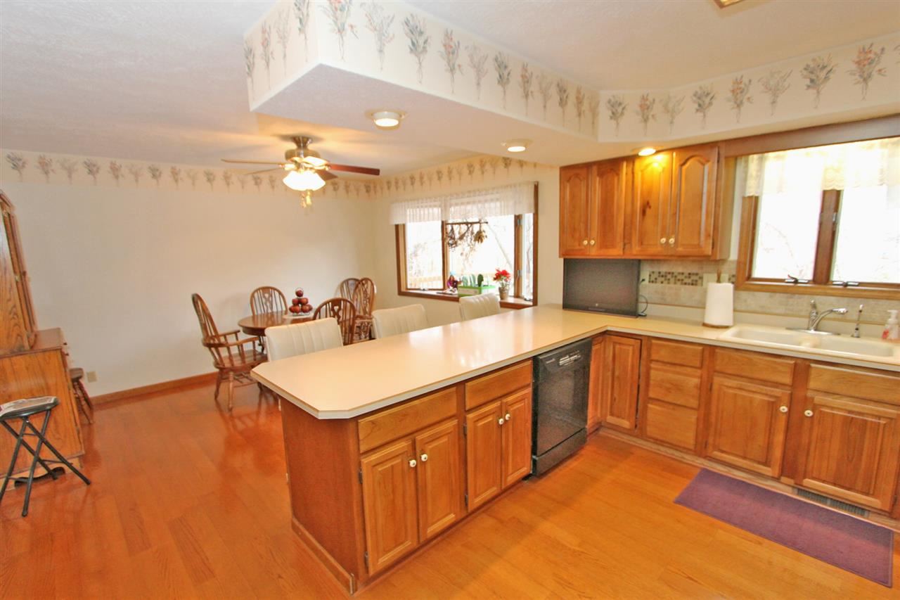 100 Wildwood Dr, Lafayette, IN 47905 photo 3