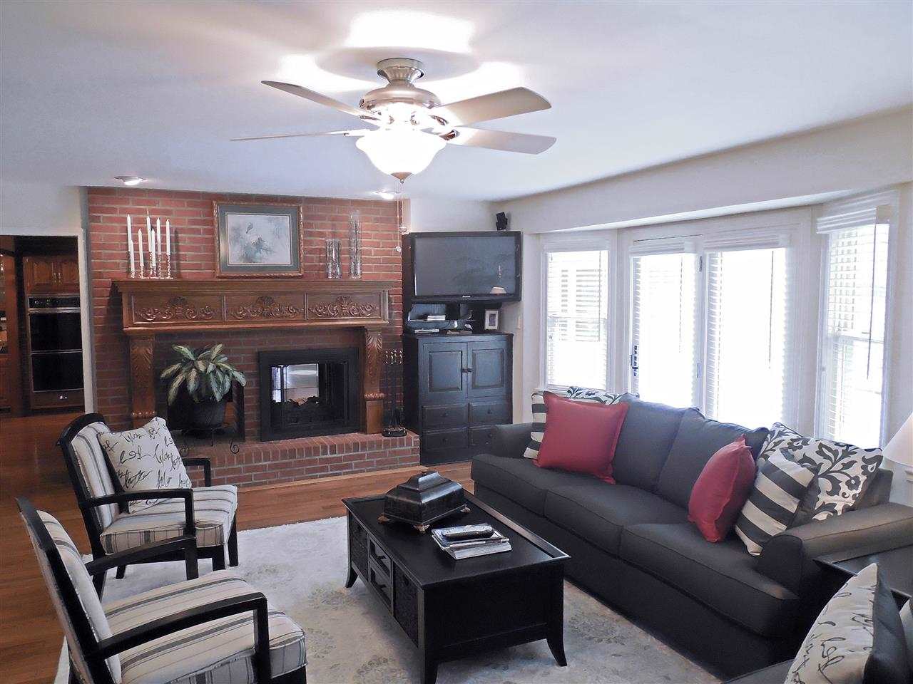 7366 Hillsite Dr, Newburgh, IN 47630 photo 4