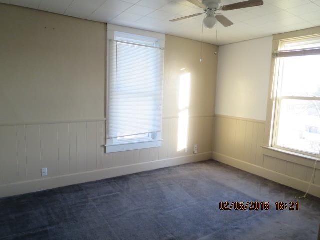 619 Reis Ave, Evansville, IN 47711 photo 4