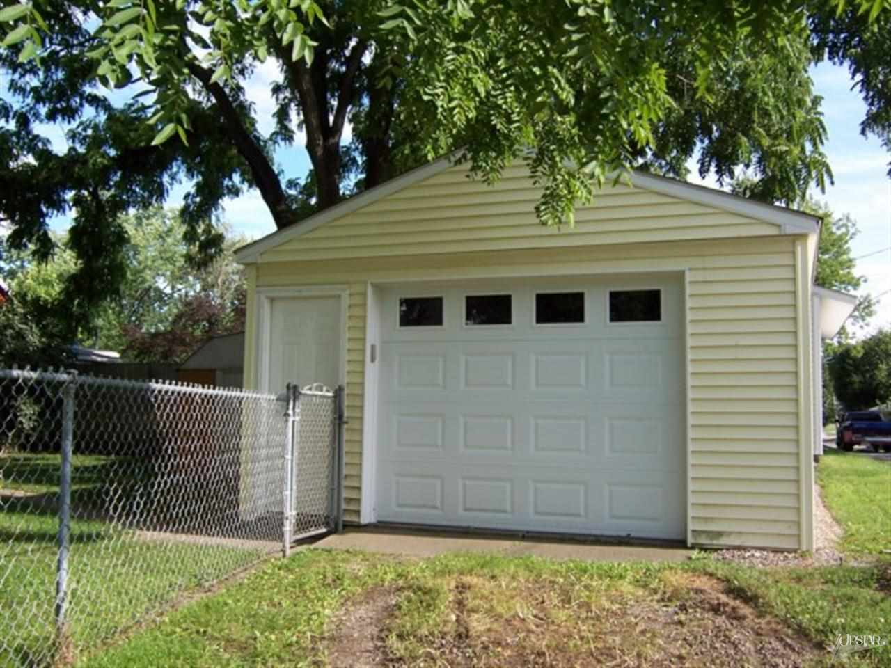 308 S Johnson St, Garrett, IN 46738 photo 18