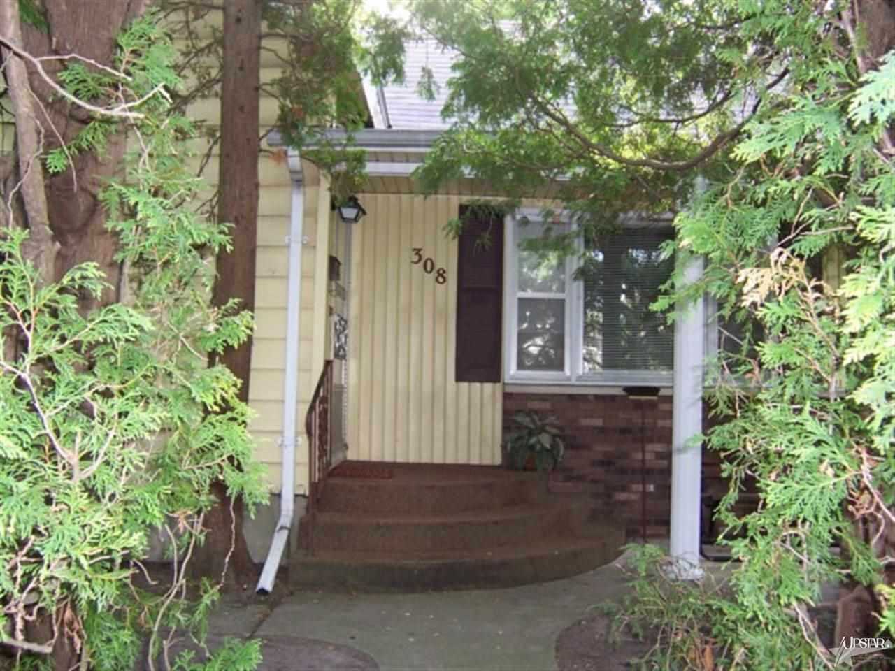 308 S Johnson St, Garrett, IN 46738 photo 1