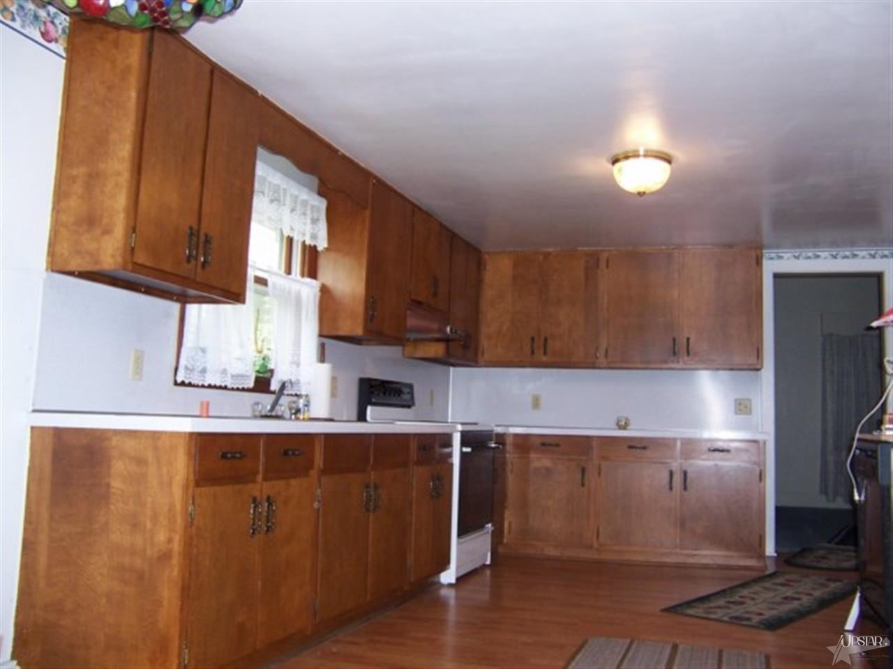 308 S Johnson St, Garrett, IN 46738 photo 8