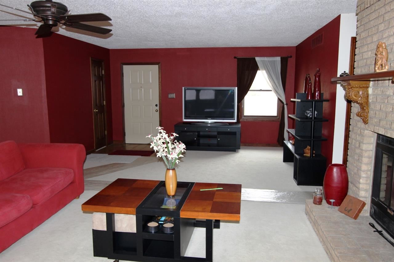 919 W Wortman Rd, Evansville, IN 47725 photo 5