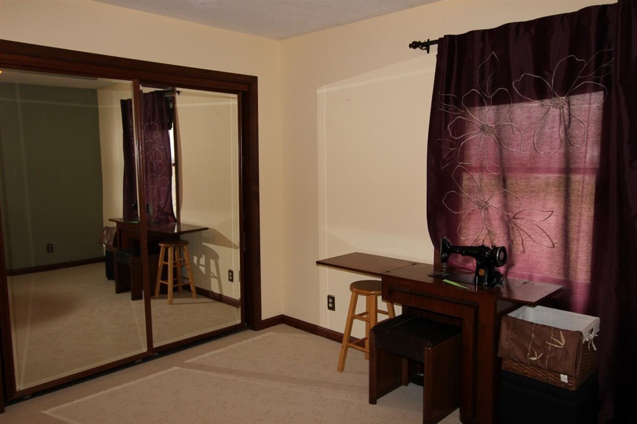 919 W Wortman Rd, Evansville, IN 47725 photo 18