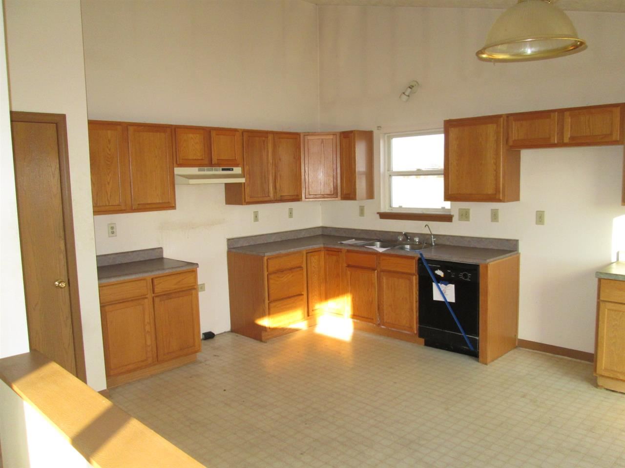 1687 E Kelley Rd, Frankfort, IN 46041 photo 5