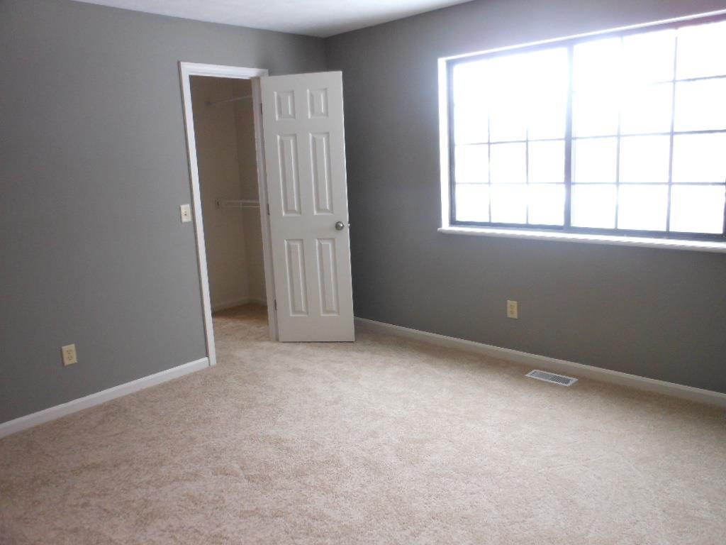27645 Cobblestone Way, Elkhart, IN 46514 photo 10