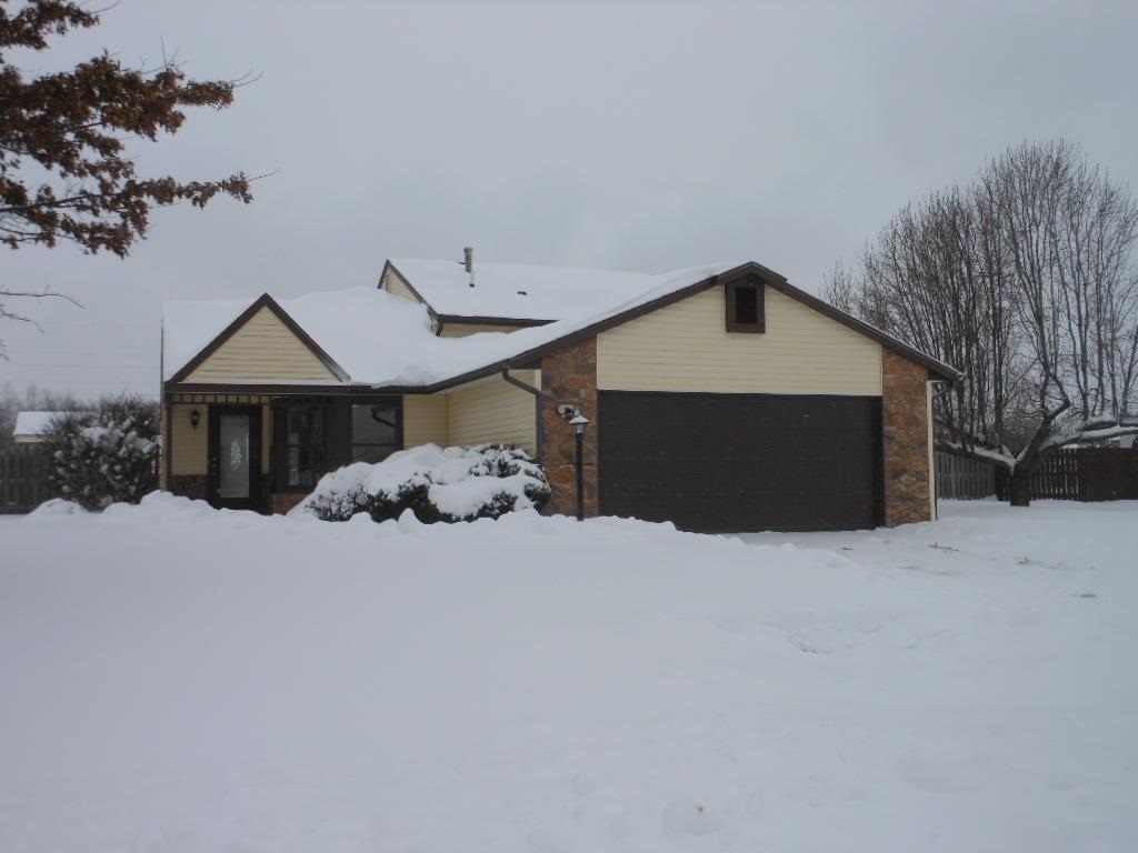 27645 Cobblestone Way, Elkhart, IN 46514 photo 1