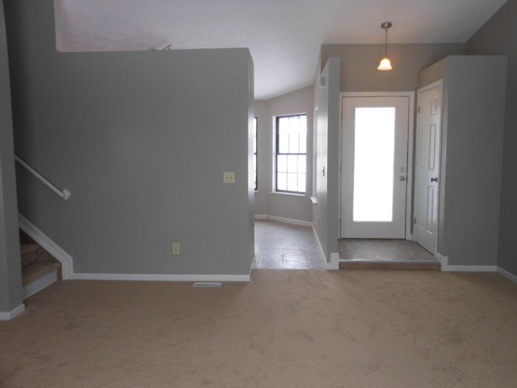 27645 Cobblestone Way, Elkhart, IN 46514 photo 3