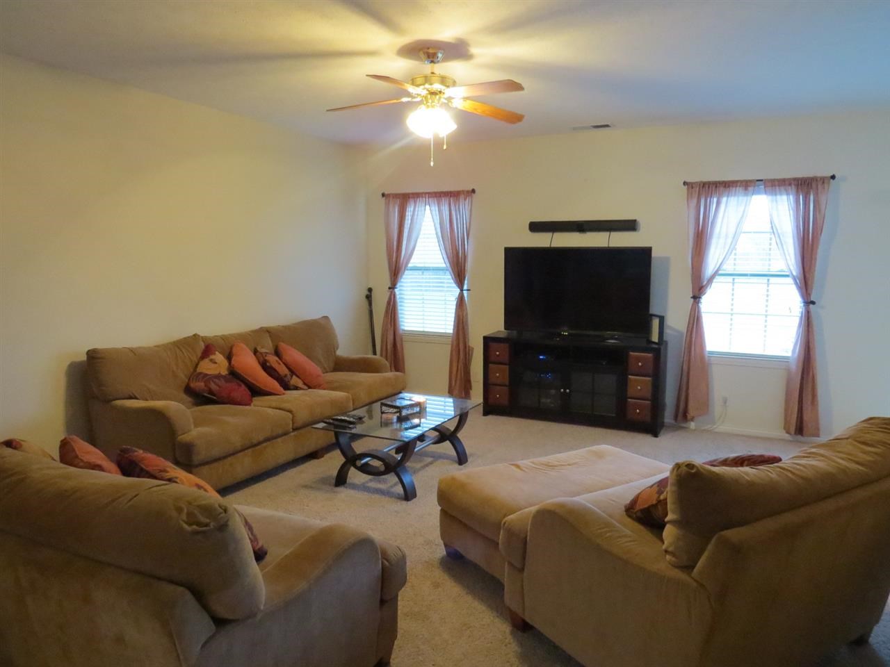 6221 Mayfield Ct, Newburgh, IN 47630 photo 3