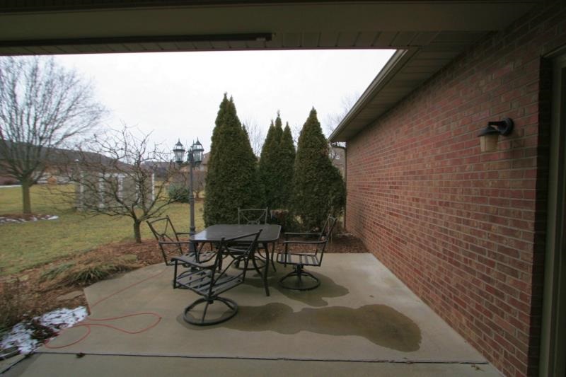 233 Cottonwood Ln, Jasper, IN 47546 photo 5