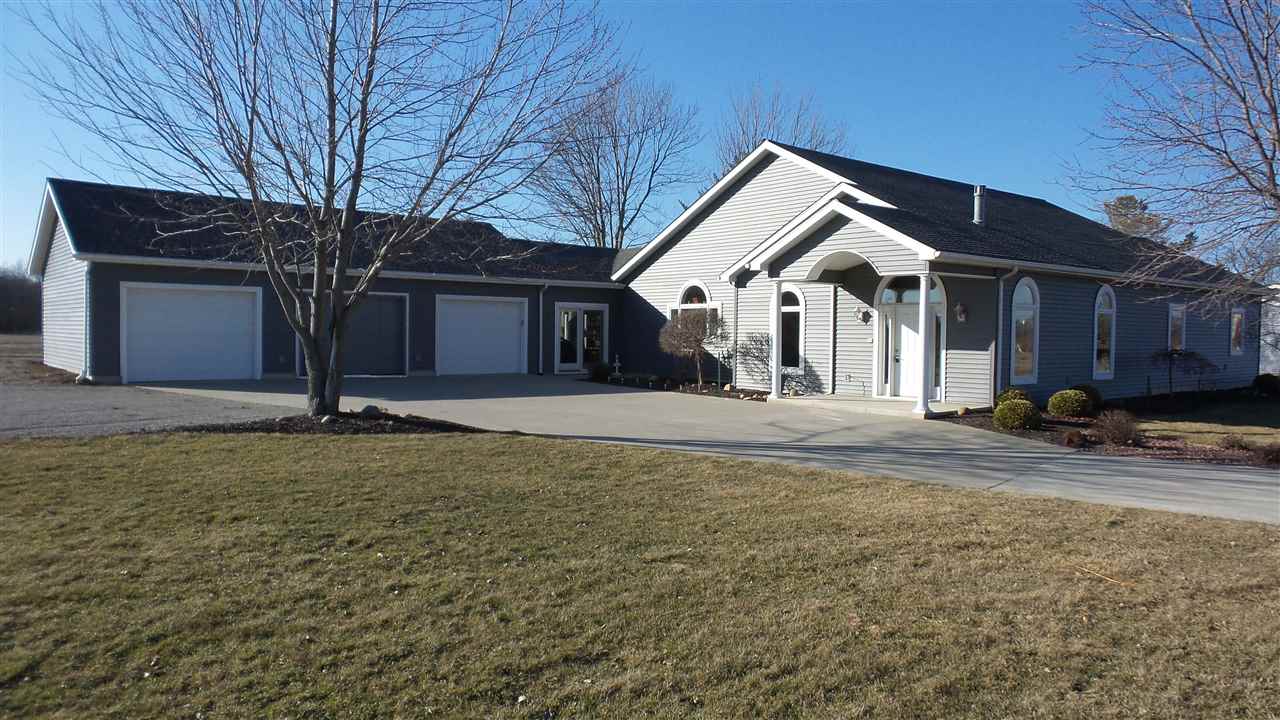 3560 County Road 427, Auburn, IN 46706 photo 1