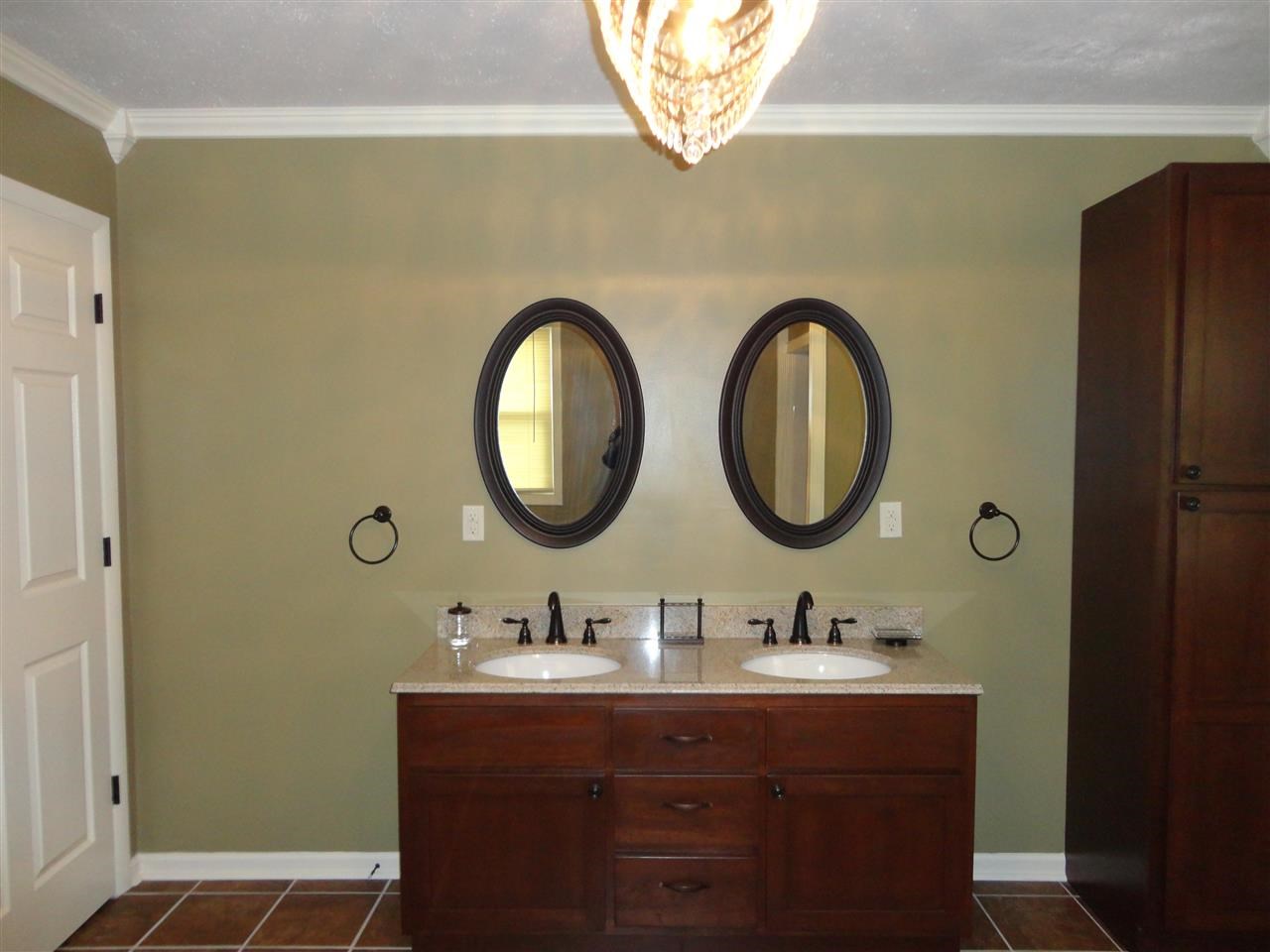 104 W Hancock Ave, Mitchell, IN 47446 photo 11