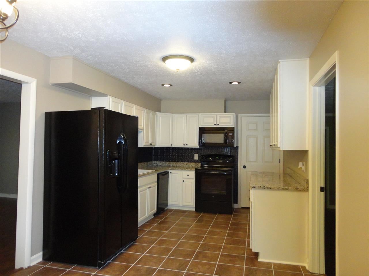 104 W Hancock Ave, Mitchell, IN 47446 photo 7