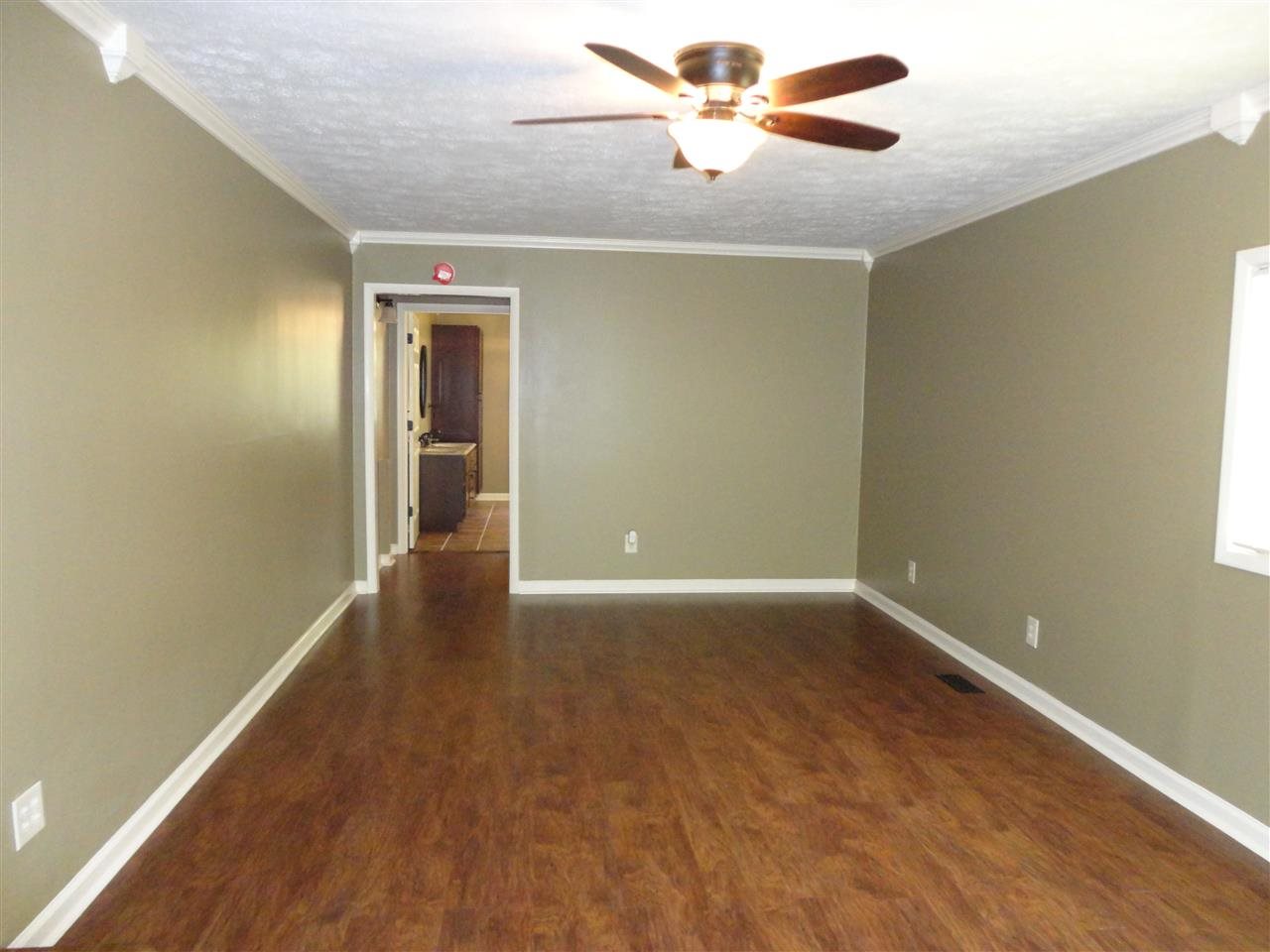 104 W Hancock Ave, Mitchell, IN 47446 photo 16