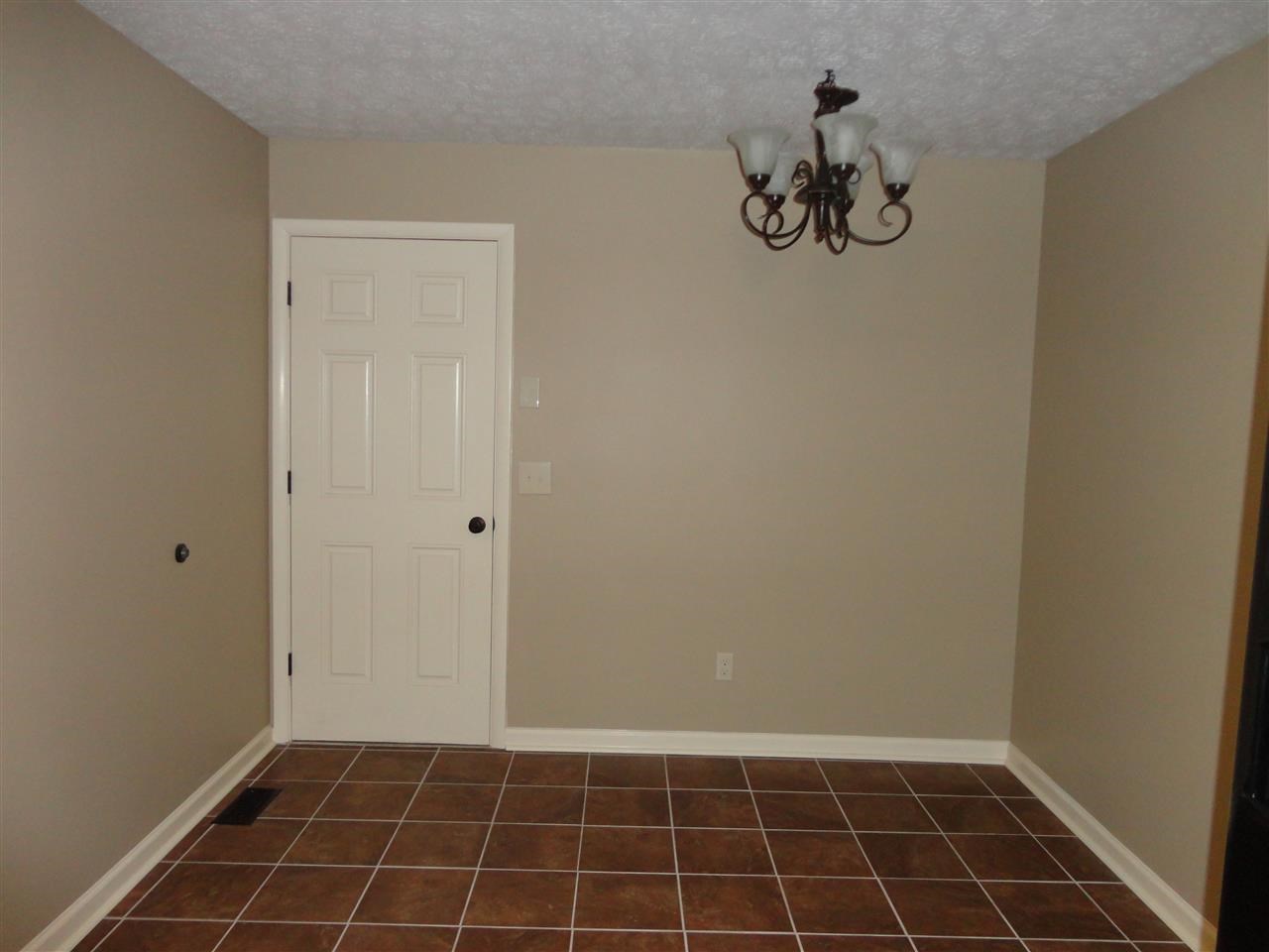 104 W Hancock Ave, Mitchell, IN 47446 photo 24