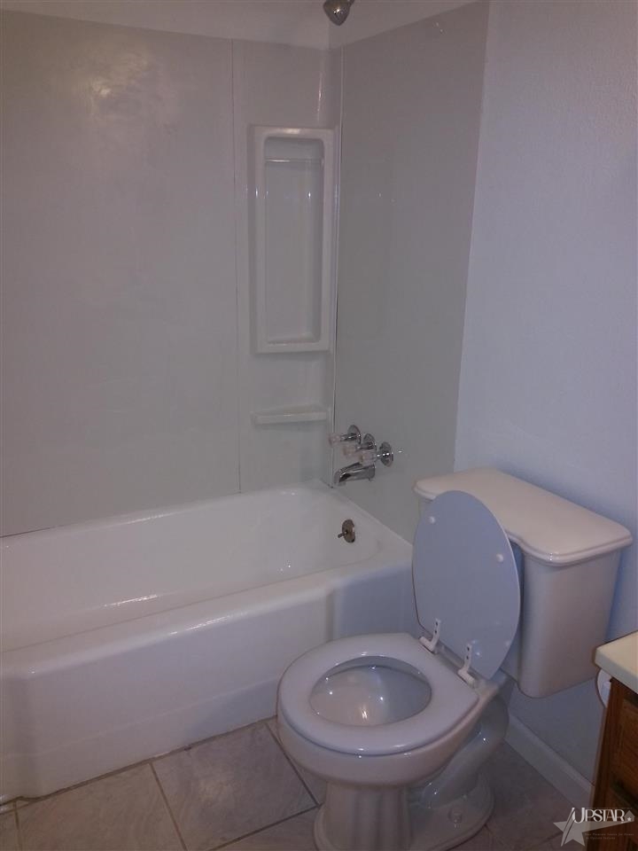 6015 Glenview Dr, Fort Wayne, IN 46815 photo 17