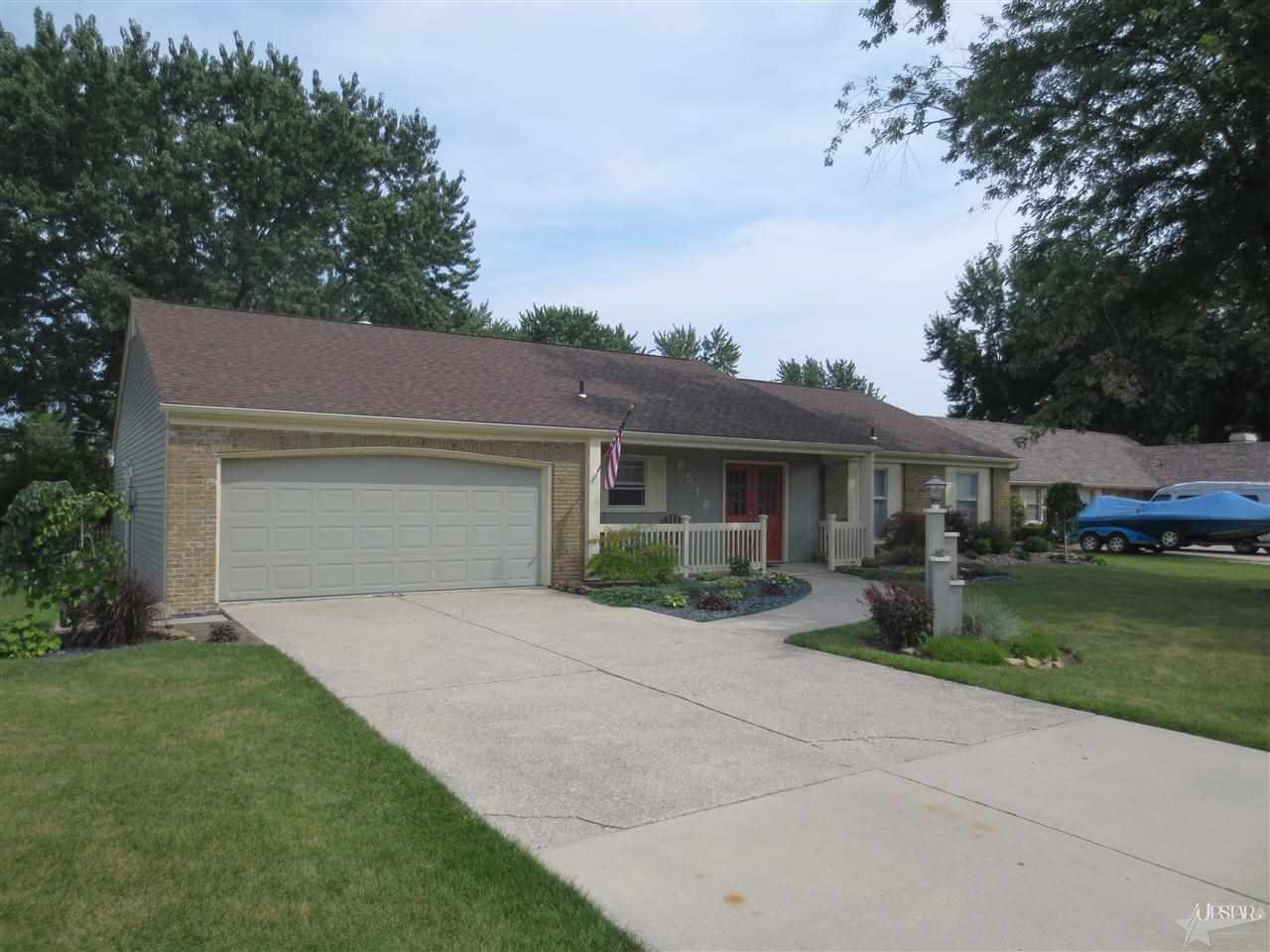 6518 Sunbury Dr, Fort Wayne, IN 46835 photo 2