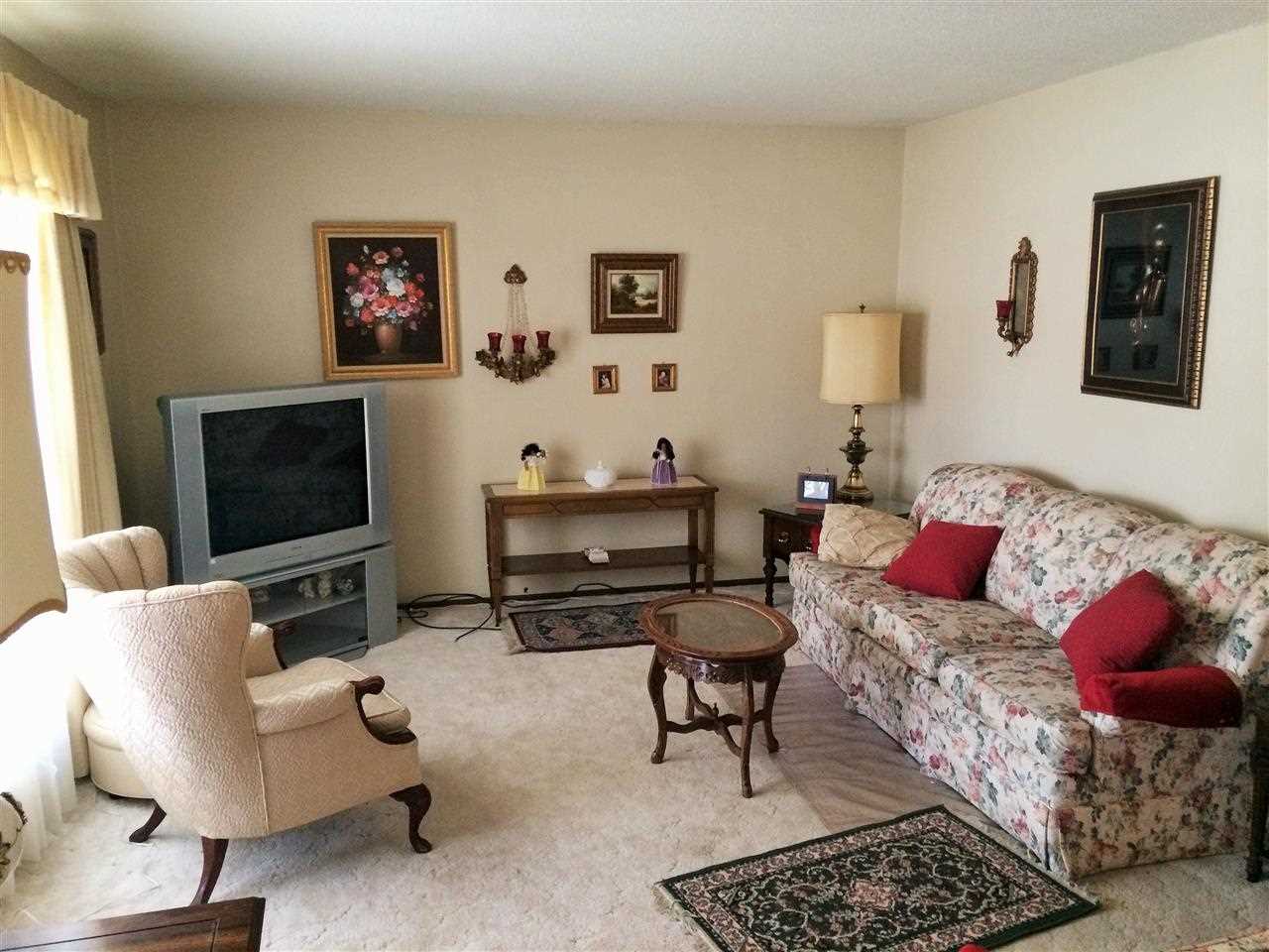 109 N Vickery Ln, Marion, IN 46952 photo 2