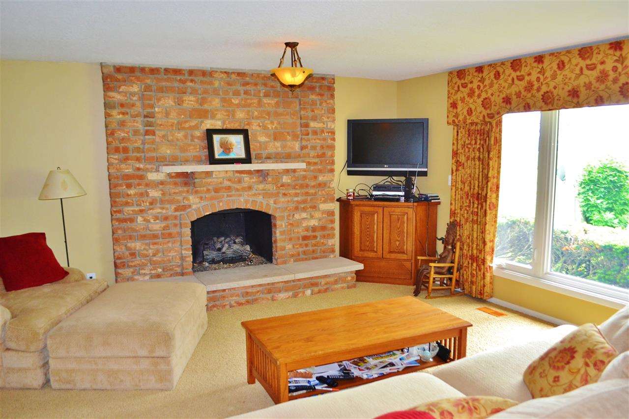 9313 Yellow River Rd, Fort Wayne, IN 46818 photo 12