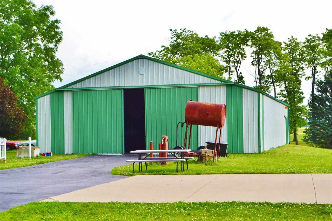 9313 Yellow River Rd, Fort Wayne, IN 46818 photo 6