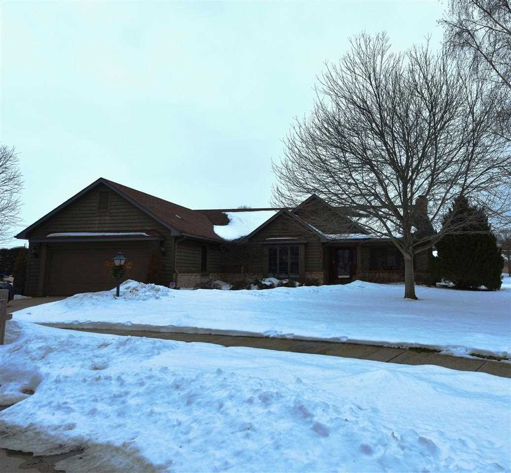 1402 Elmherst Ct, Goshen, IN 46526 photo 1