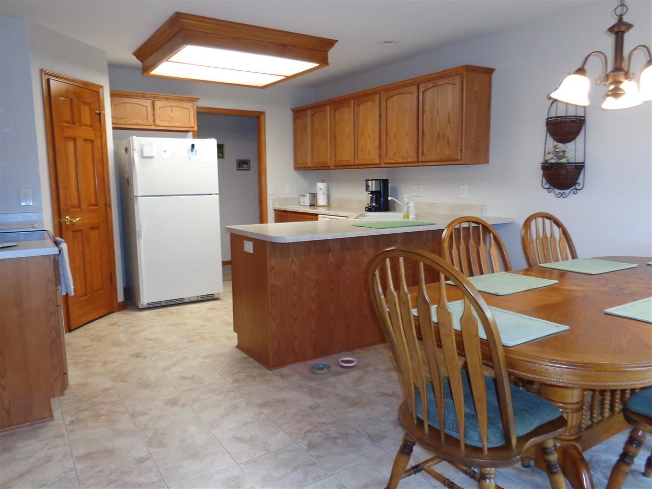 13303 Ravenswood Blvd, Fort Wayne, IN 46845 photo 2