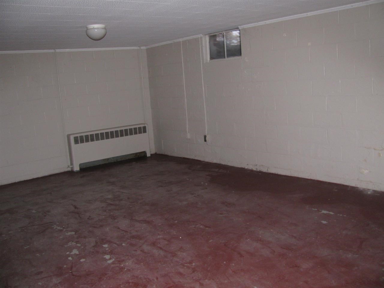 103 S Pearl St, Butler, IN 46721 photo 18