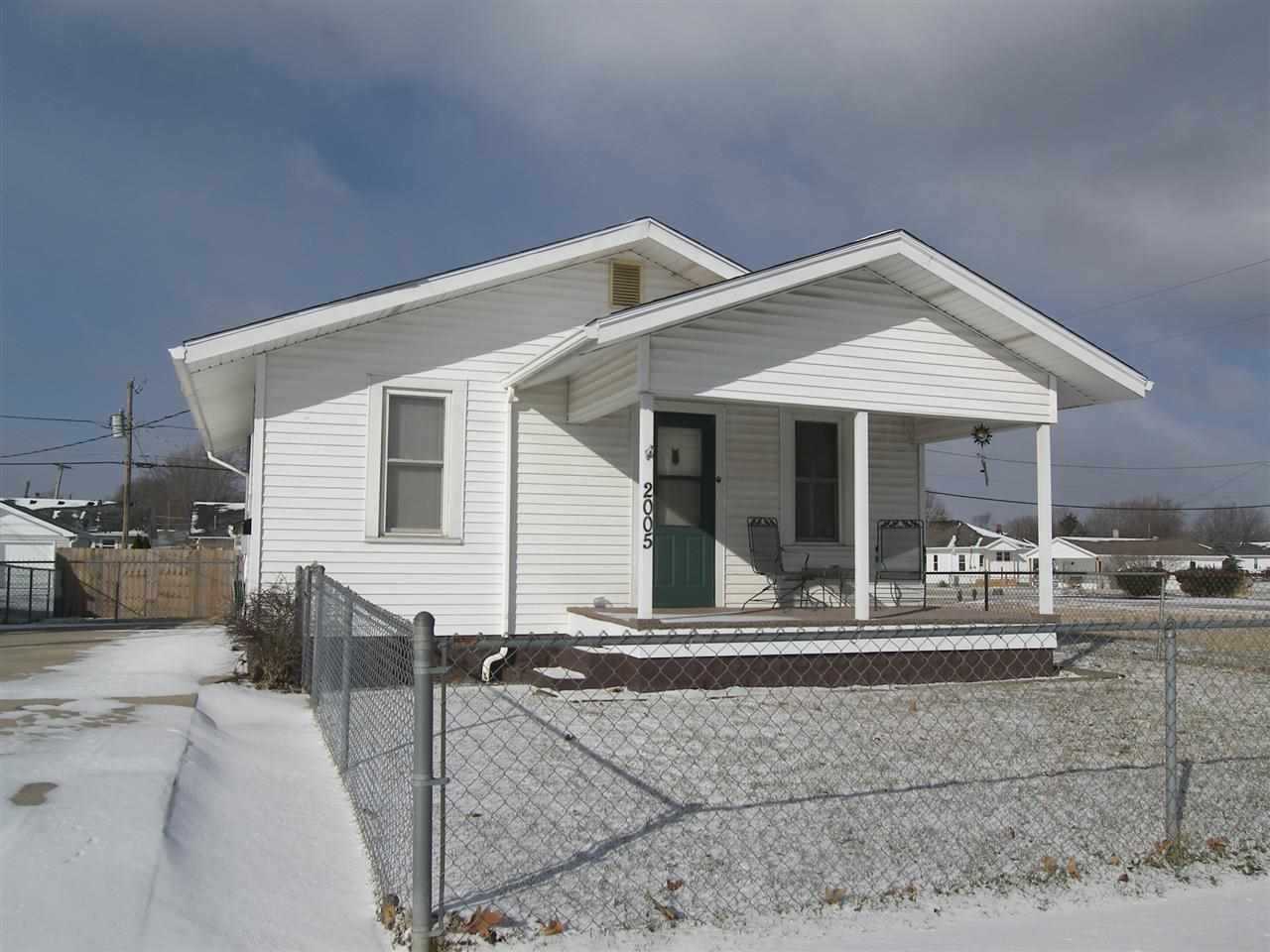 2005 S Bell St, Kokomo, IN 46902 photo 1