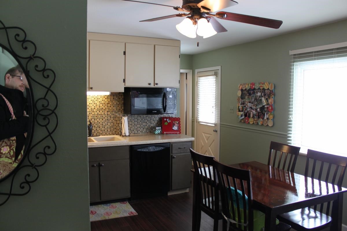 403 James Pl, Goshen, IN 46526 photo 3