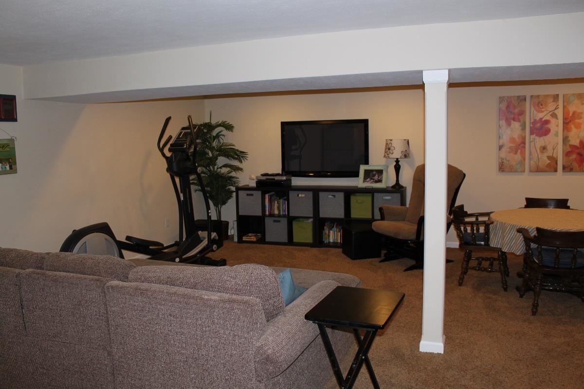 403 James Pl, Goshen, IN 46526 photo 16