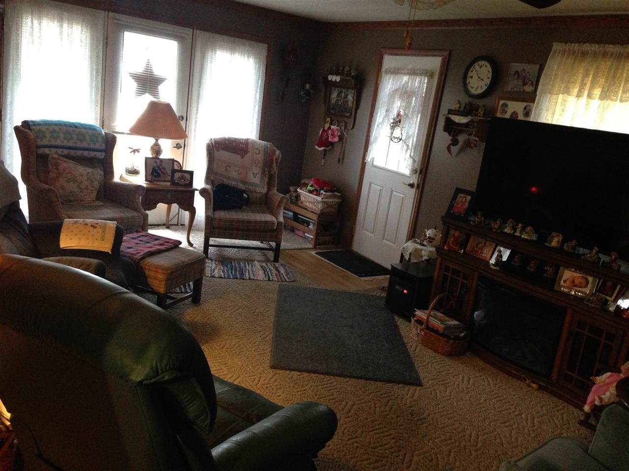 104 S Acres Drive Dr, Mitchell, IN 47446 photo 2