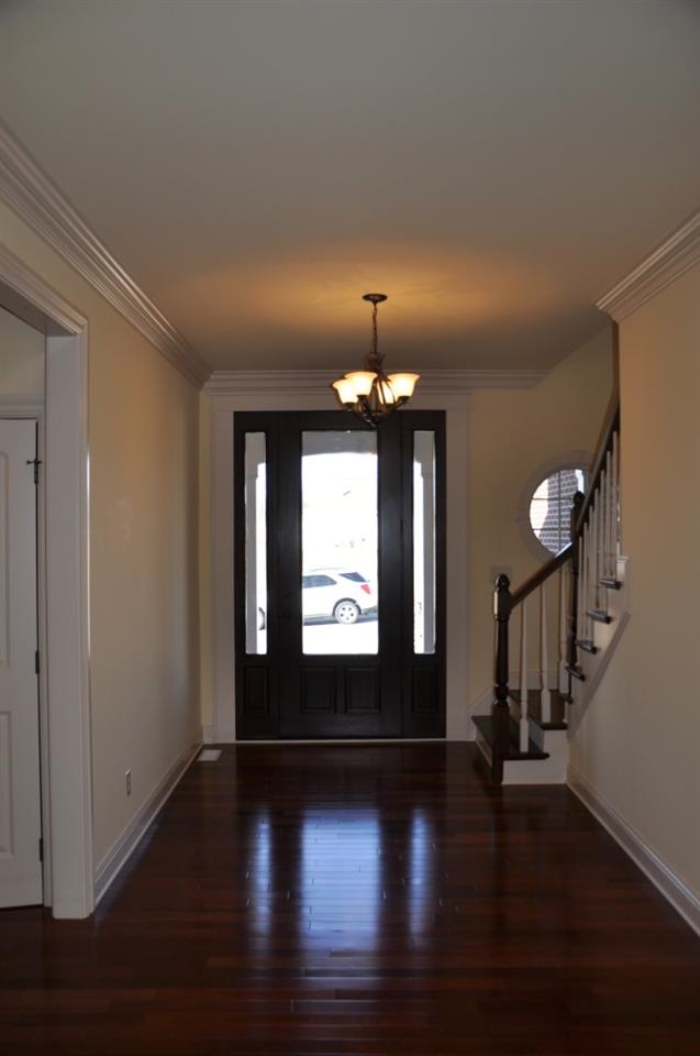 5599 Ashley Dr, Newburgh, IN 47630 photo 2