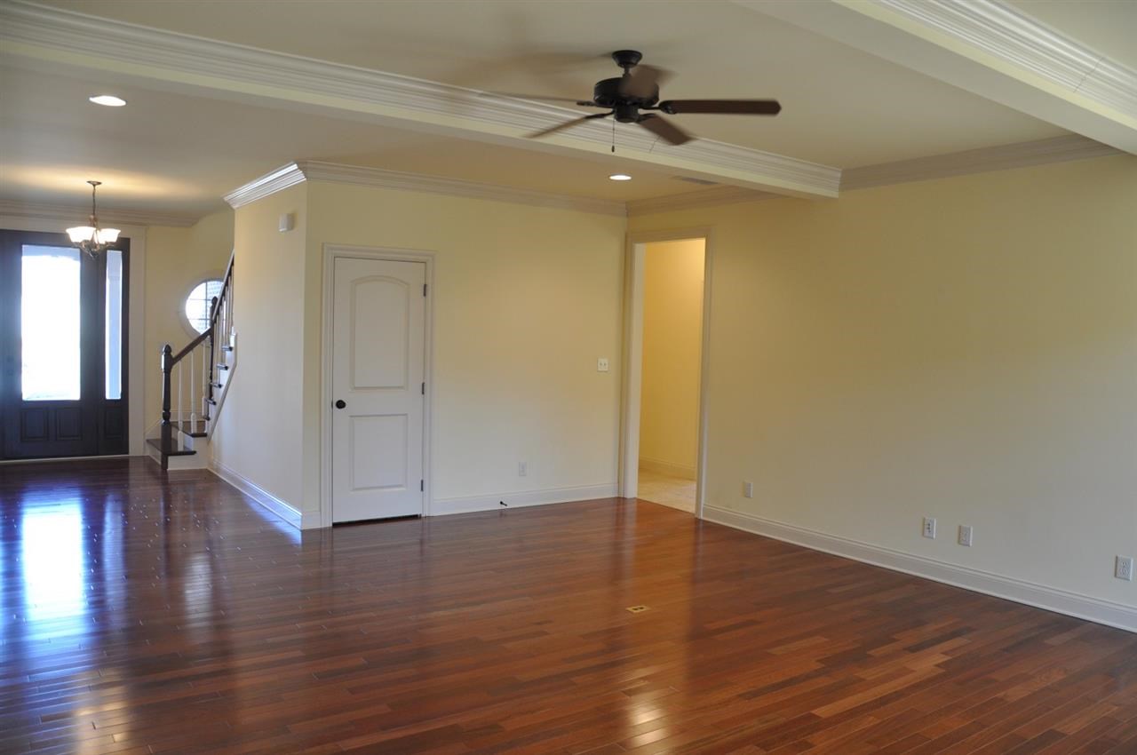 5599 Ashley Dr, Newburgh, IN 47630 photo 4