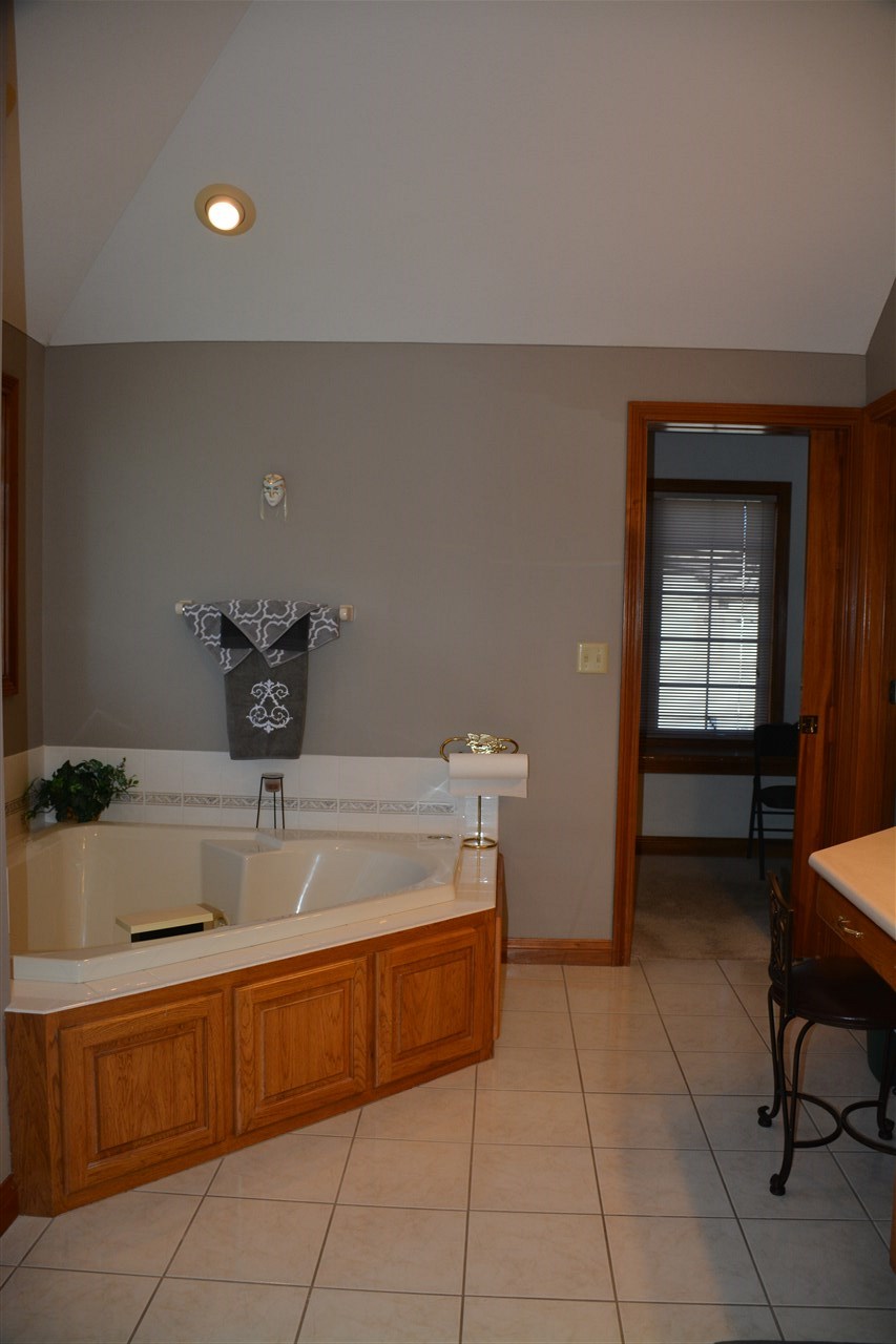 11110 Rockaway Dr, Fort Wayne, IN 46845 photo 16