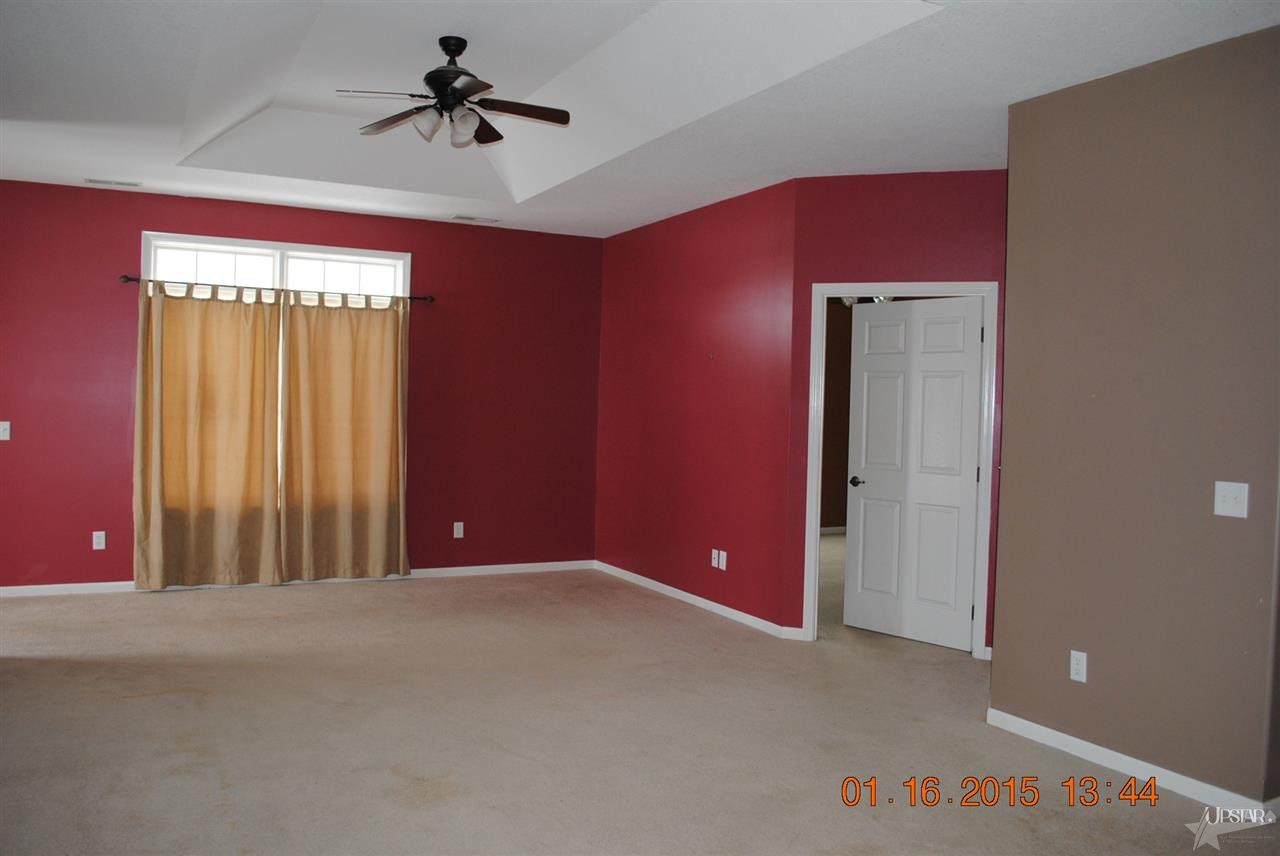 12202 Cross Winds Way, Fort Wayne, IN 46845 photo 2