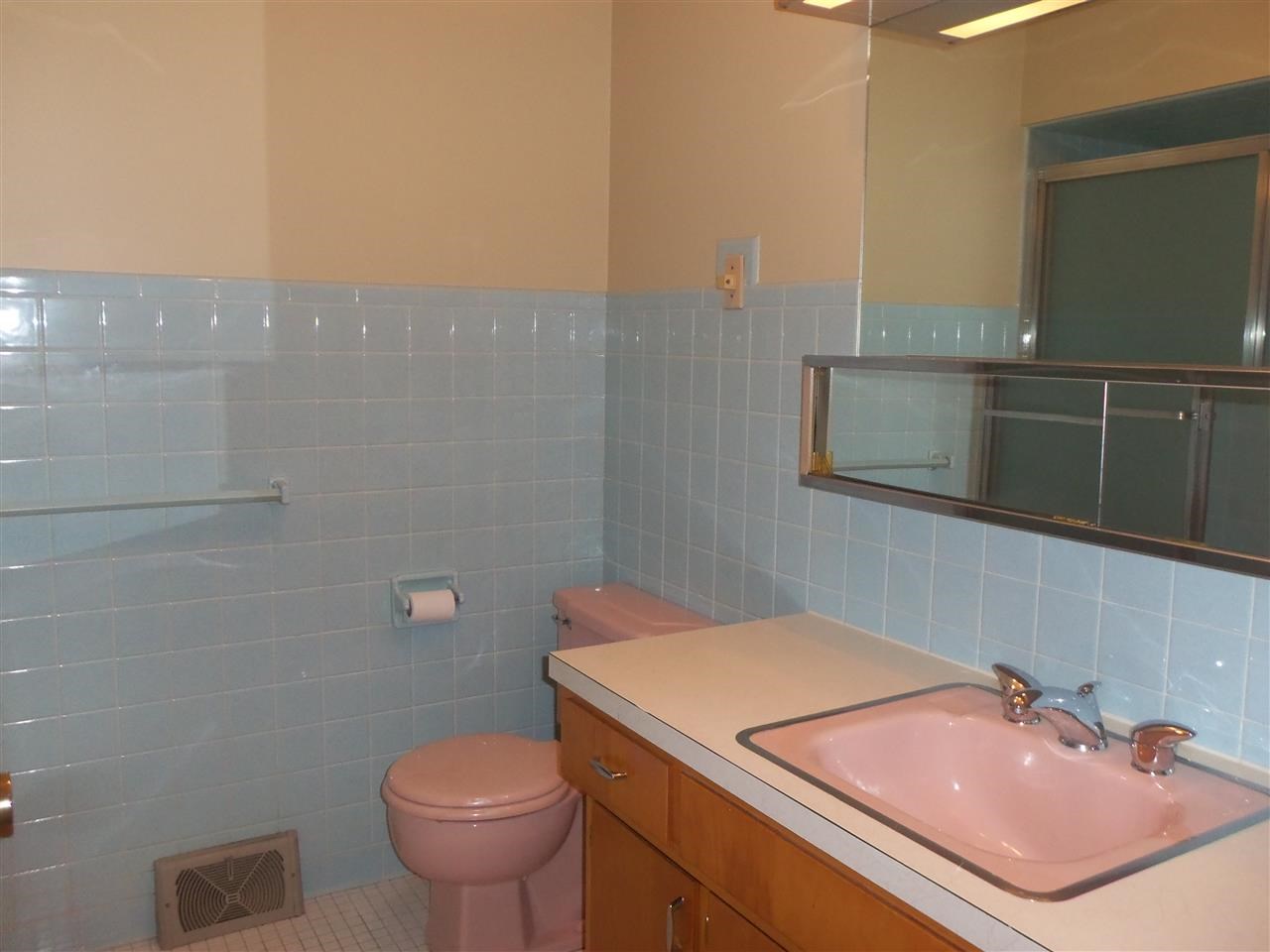 2112 Lakeview Dr, Washington, IN 47501 photo 7