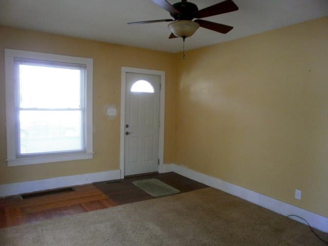 742 E Main St, Warsaw, IN 46580 photo 4