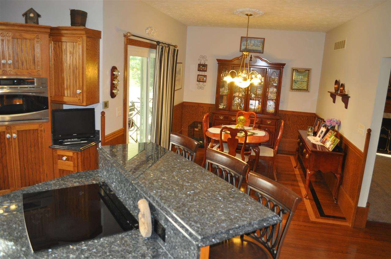 2320 Willow Cir, Ferdinand, IN 47532 photo 5
