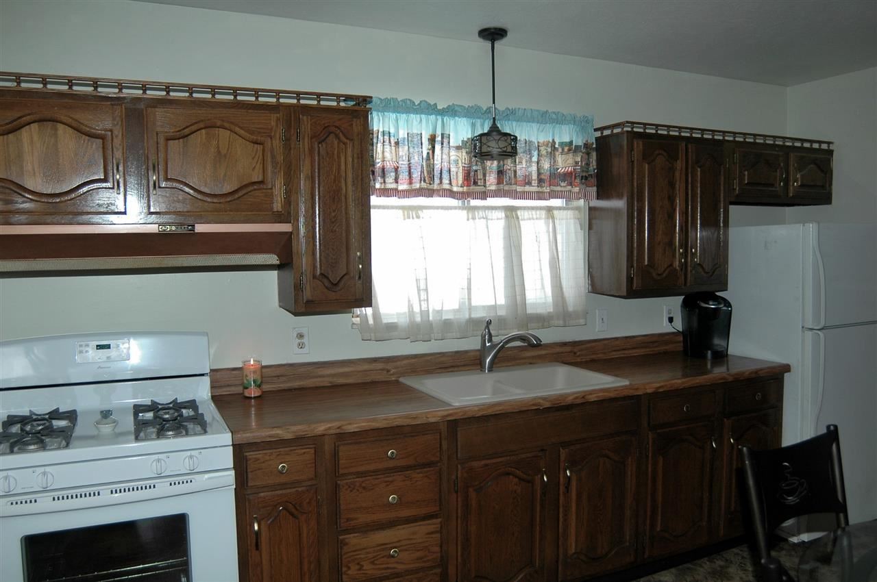 2844 Colonial Dr, Mishawaka, IN 46544 photo 5