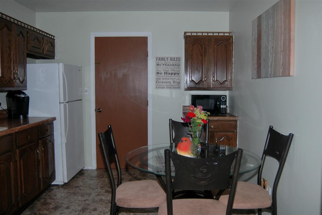 2844 Colonial Dr, Mishawaka, IN 46544 photo 8