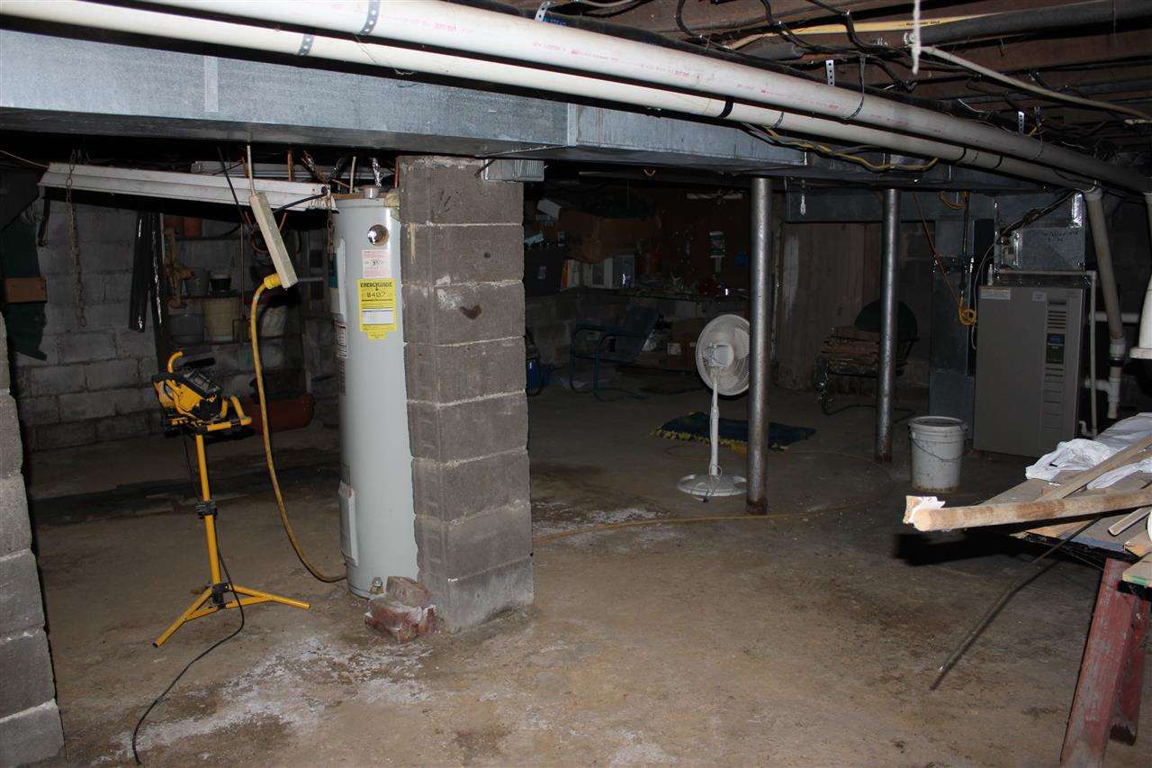 602 E Lafayette St, Winslow, IN 47598 photo 7